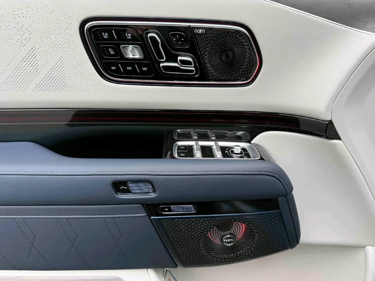 2025 Zeekr 9X 2.0T 279HP L4 1DHT PHEV,autocango,china used car exporter,china ev exporter,chinese used car exporter,chinese used ev exporter