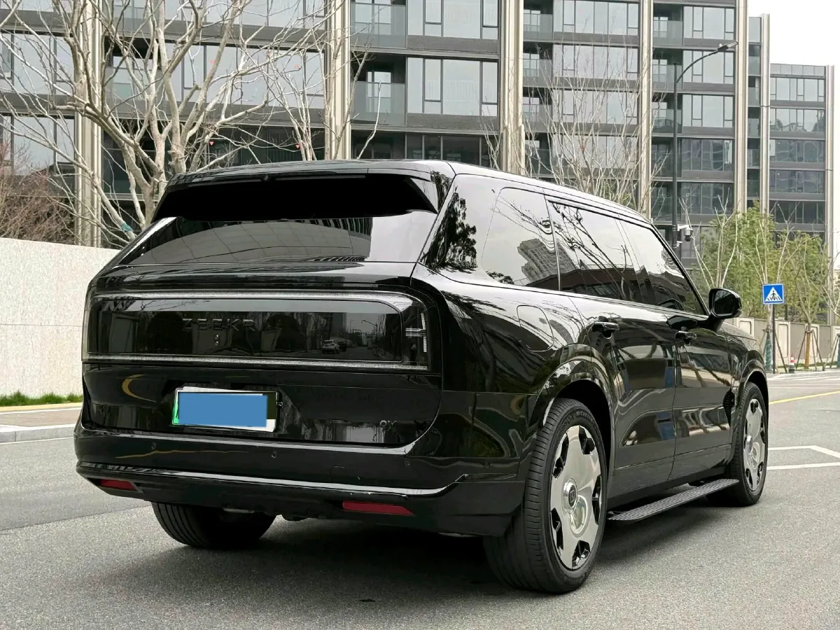 2025 Zeekr 9X 2.0T 279HP L4 1DHT PHEV,autocango,china used car exporter,china ev exporter,chinese used car exporter,chinese used ev exporter