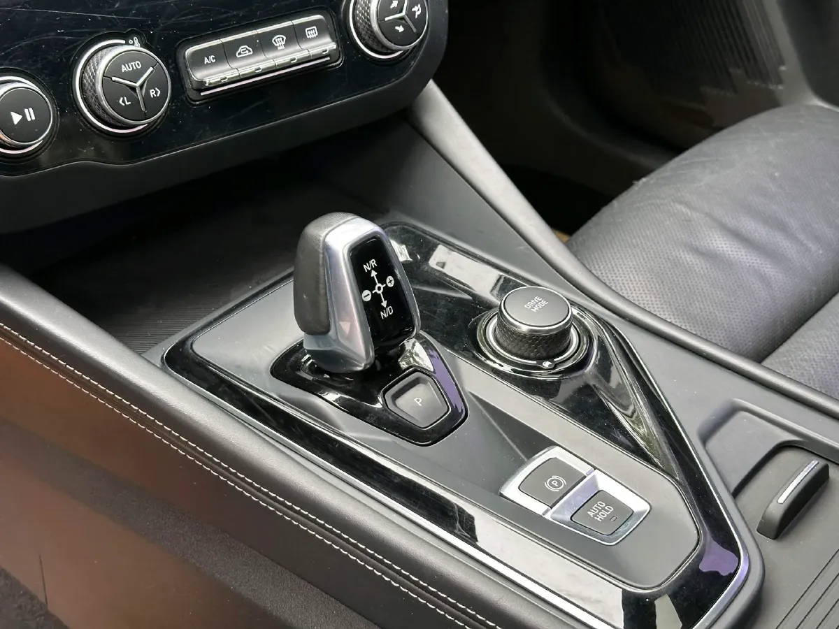 2022 LYNK&CO 03 1.5T 180HP L3 7DCT,autocango,china used car exporter,china ev exporter,chinese used car exporter,chinese used ev exporter