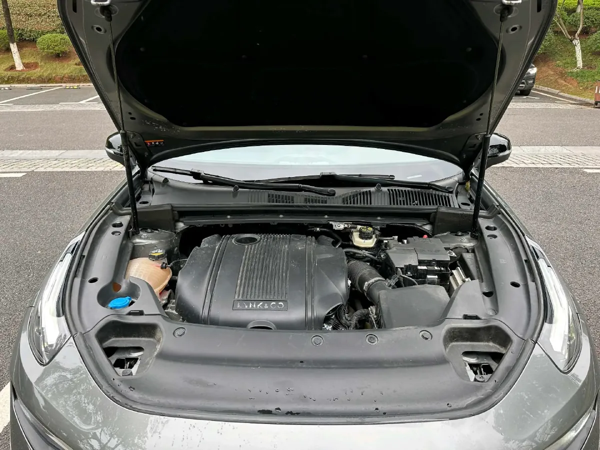 2022 LYNK&CO 03 1.5T 180HP L3 7DCT,autocango,china used car exporter,china ev exporter,chinese used car exporter,chinese used ev exporter