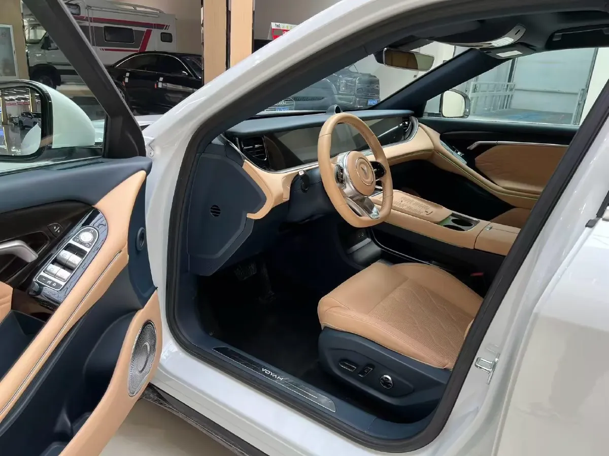 2024 Voyah FREE 1.5T 150HP L4 REEV 39.2KWH,autocango,china used car exporter,china ev exporter,chinese used car exporter,chinese used ev exporter