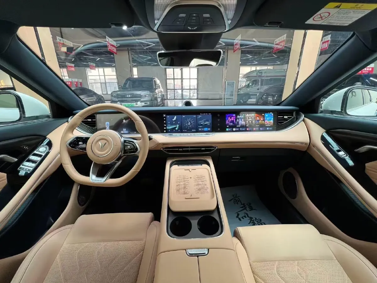 2024 Voyah FREE 1.5T 150HP L4 REEV 39.2KWH,autocango,china used car exporter,china ev exporter,chinese used car exporter,chinese used ev exporter