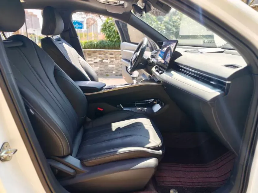 2023 Geely Preface 1.5T 181HP L4 7DCT,autocango,china used car exporter,china ev exporter,chinese used car exporter,chinese used ev exporter