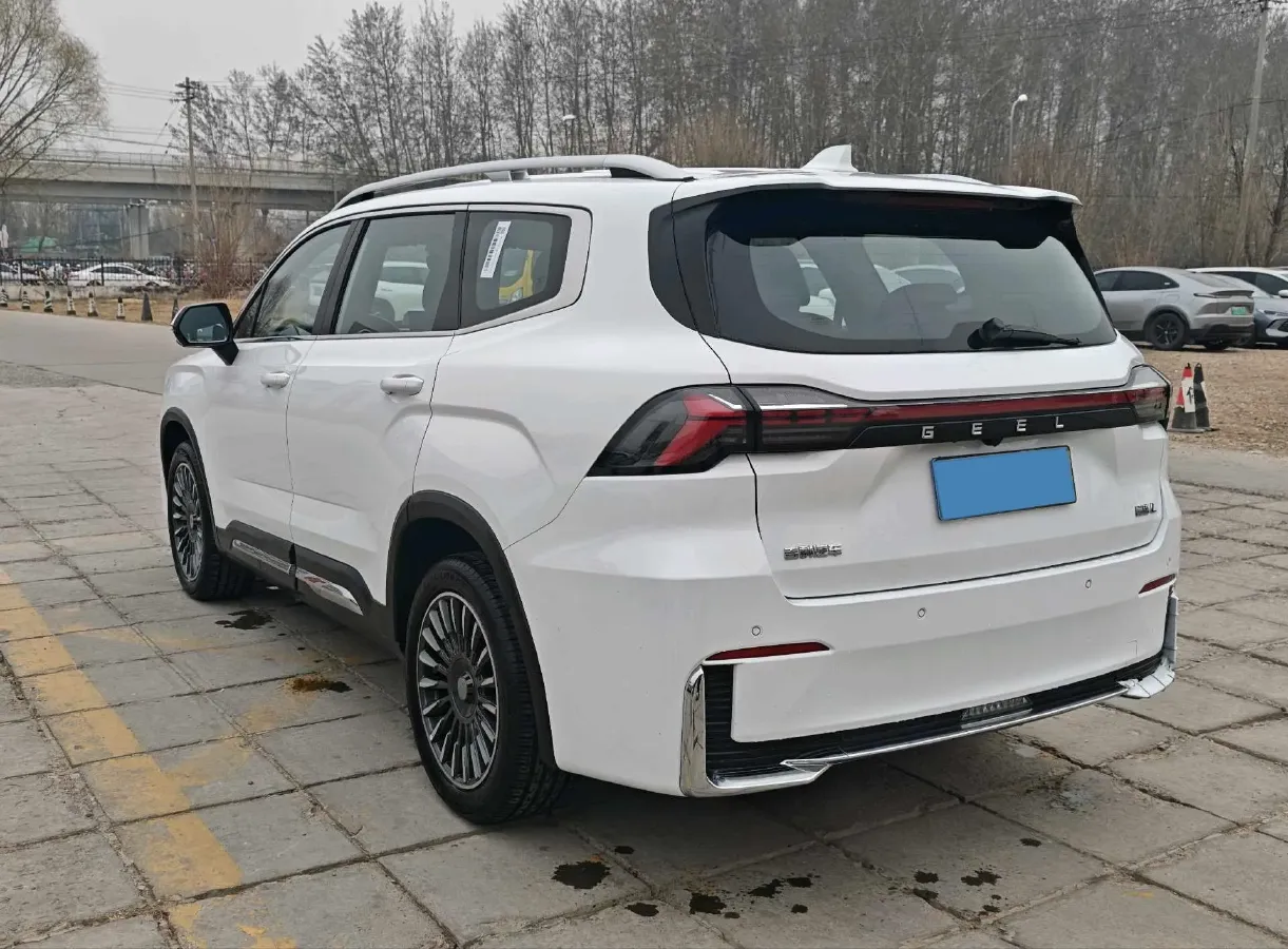 2025 Geely Okavango L 2.0T 218HP L4 7DCT,autocango,china used car exporter,china ev exporter,chinese used car exporter,chinese used ev exporter