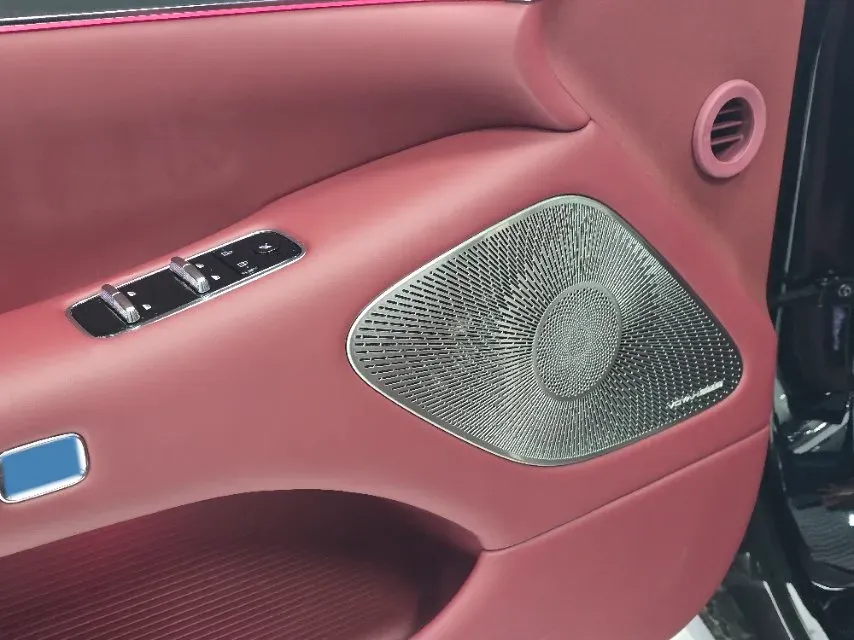 2026 Voyah ZhuiGuang L 1.5T 150HP L4 PHEV,autocango,china used car exporter,china ev exporter,chinese used car exporter,chinese used ev exporter