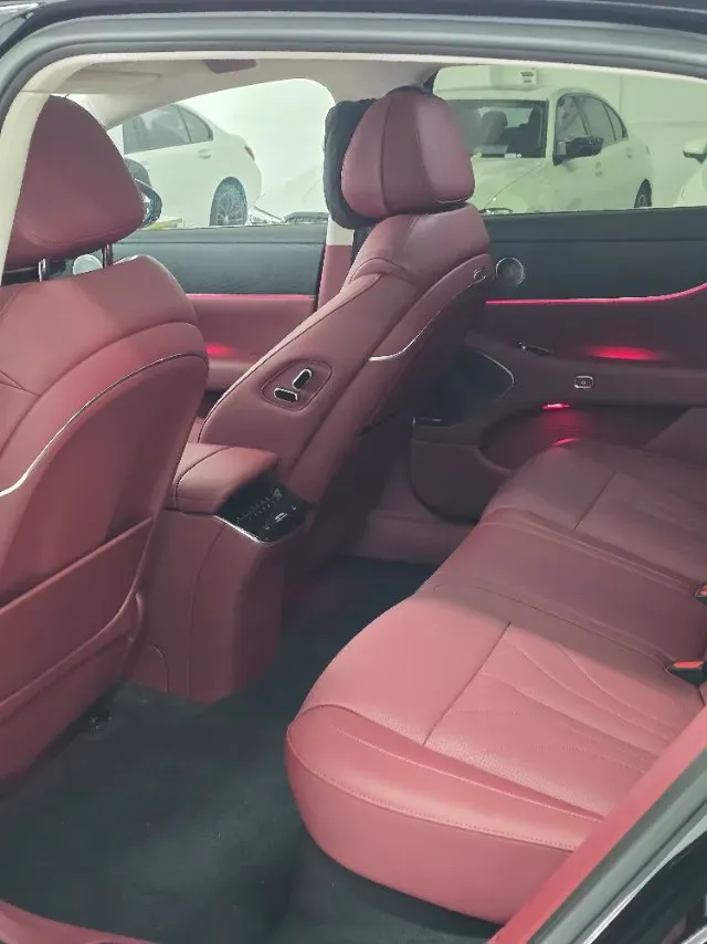 2026 Voyah ZhuiGuang L 1.5T 150HP L4 PHEV,autocango,china used car exporter,china ev exporter,chinese used car exporter,chinese used ev exporter