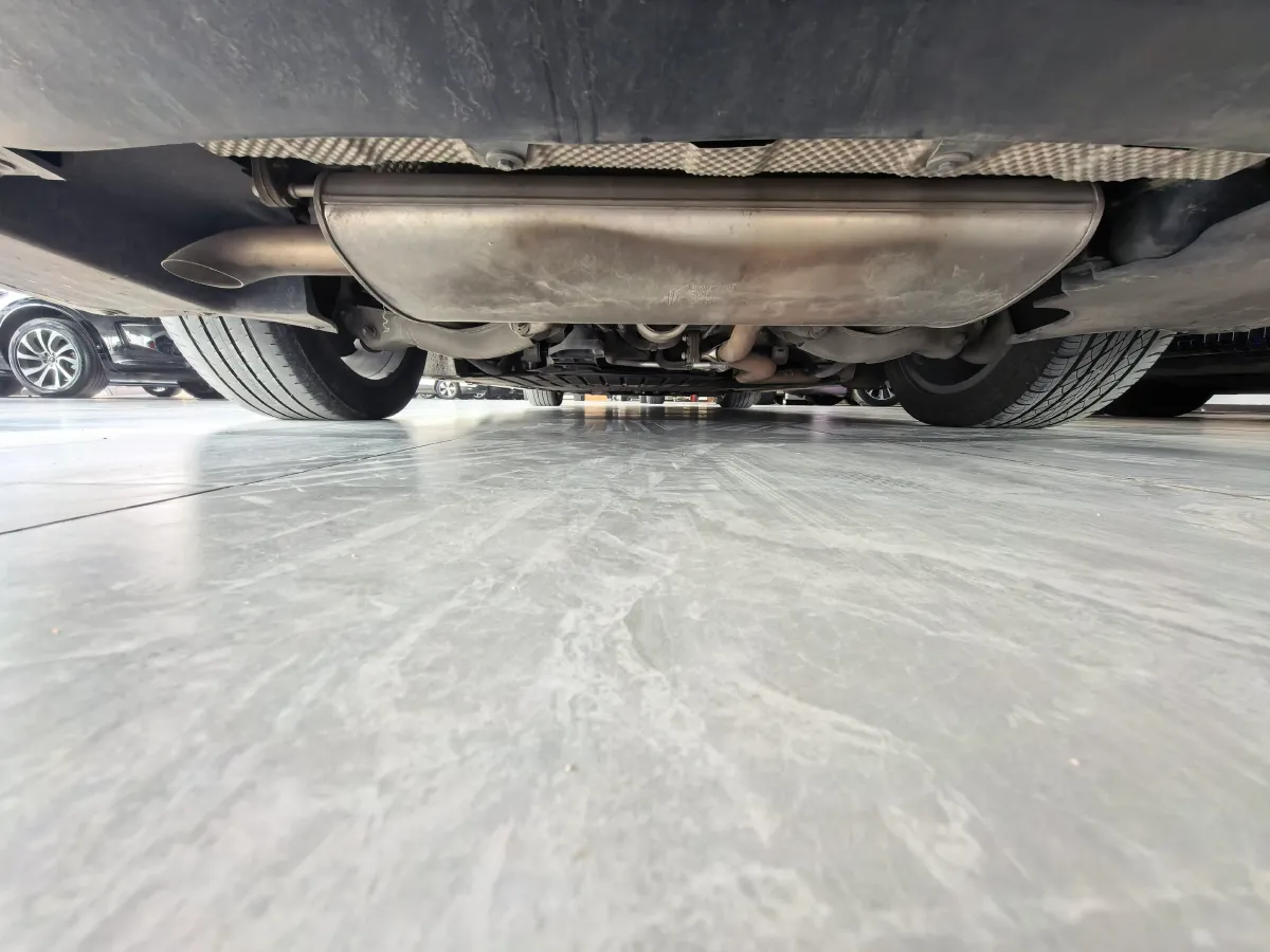 2024 Voyah Dream 1.5T 150HP L4 PHEV 43KWH,autocango,china used car exporter,china ev exporter,chinese used car exporter,chinese used ev exporter