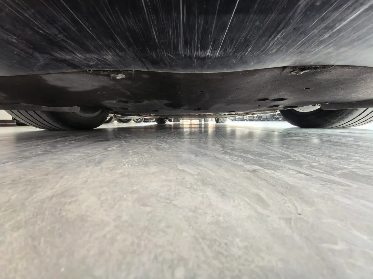 2024 Voyah Dream 1.5T 150HP L4 PHEV 43KWH,autocango,china used car exporter,china ev exporter,chinese used car exporter,chinese used ev exporter