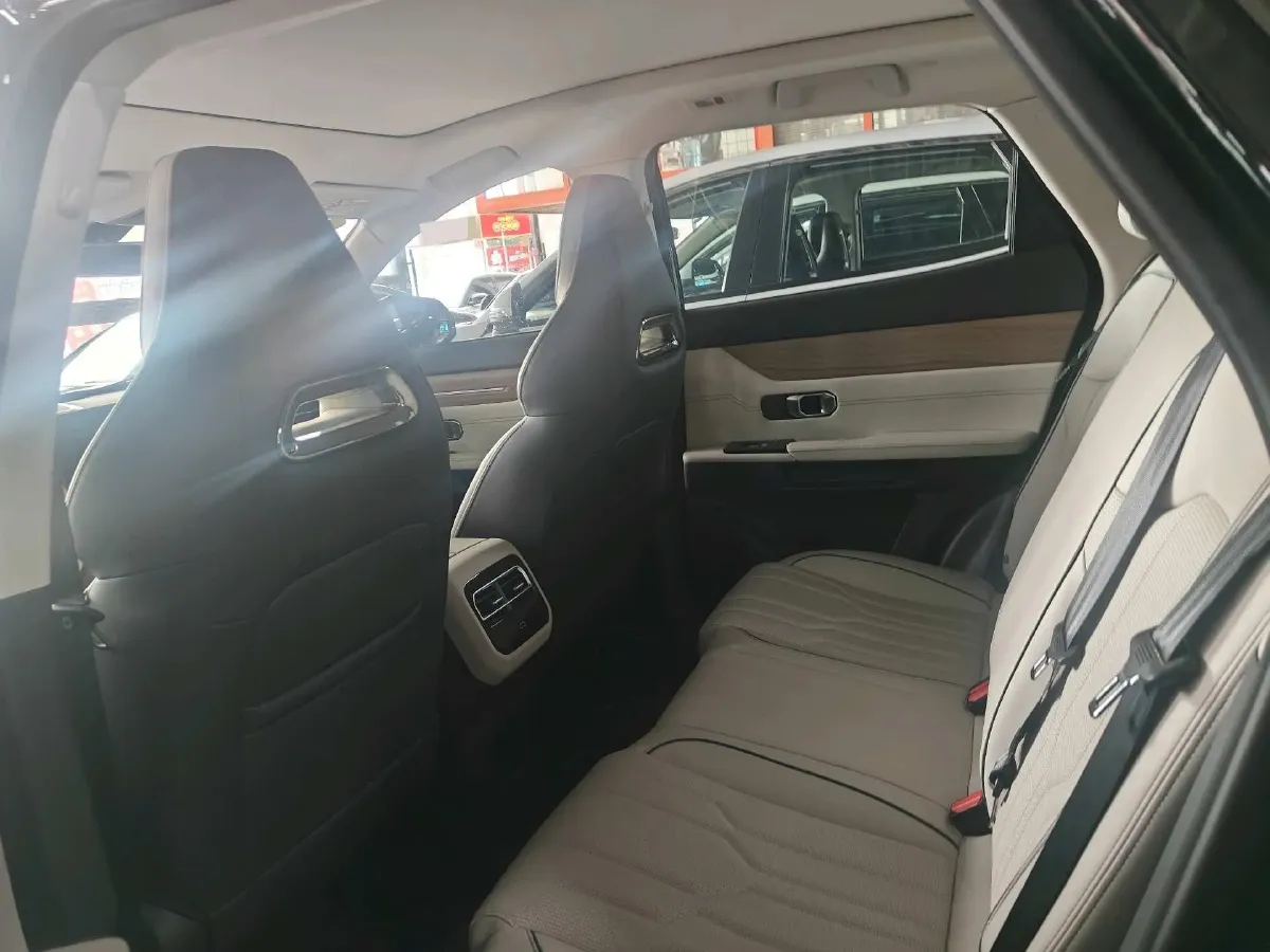 2025 Jetour DASHING 1.5T 184HP L4 7DCT,autocango,china used car exporter,china ev exporter,chinese used car exporter,chinese used ev exporter