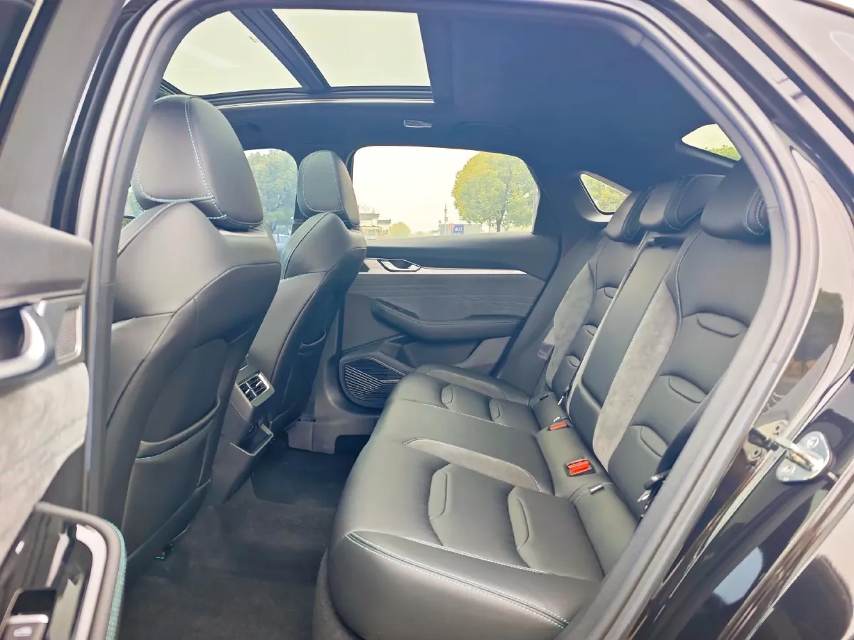 2023 Geely Preface 2.0T 190HP L4 7DCT,autocango,china used car exporter,china ev exporter,chinese used car exporter,chinese used ev exporter