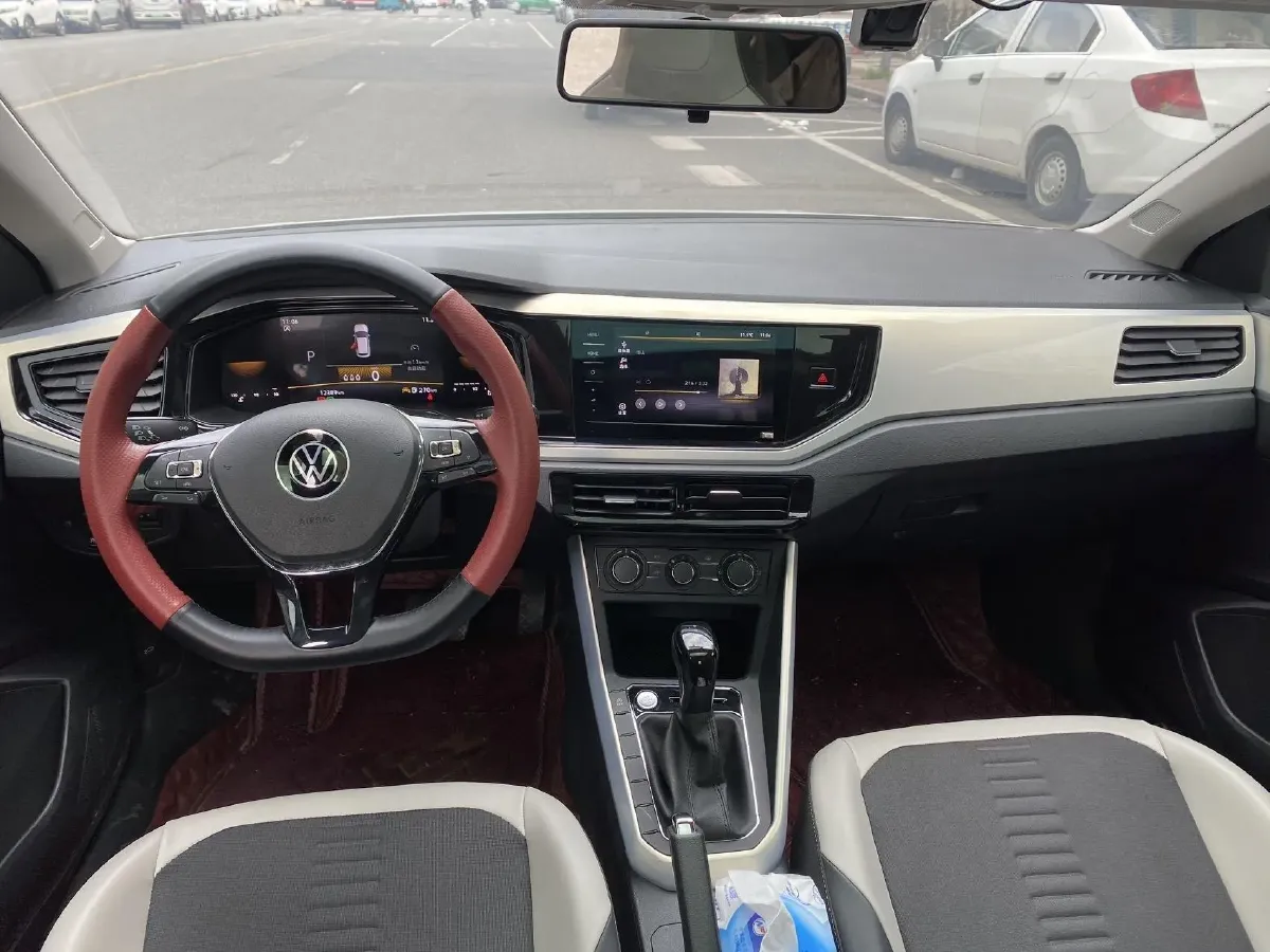 2023 Volkswagen Polo 1.5L 113HP L4 6AT,autocango,china used car exporter,china ev exporter,chinese used car exporter,chinese used ev exporter