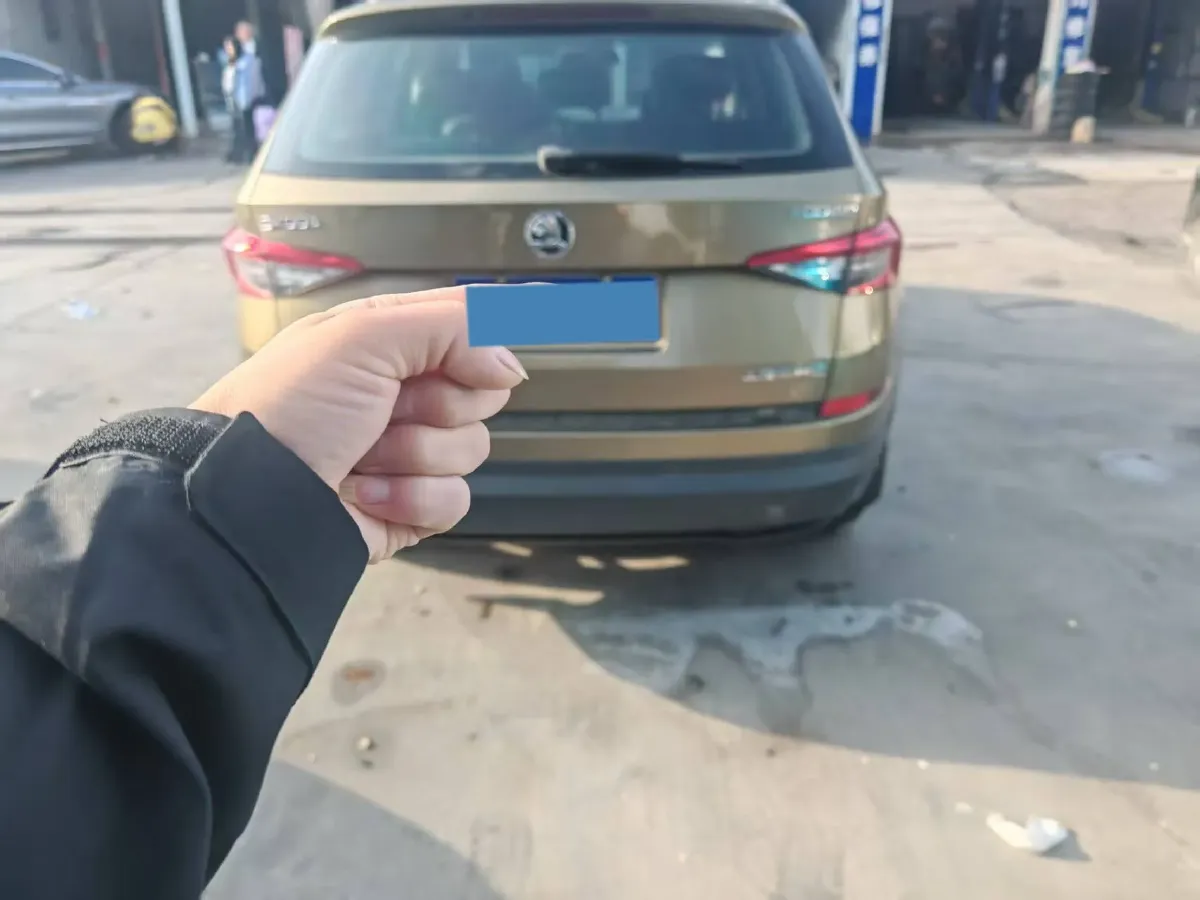 2018 Skoda Kodiak 2.0T 186HP L4 7DCT,autocango,china used car exporter,china ev exporter,chinese used car exporter,chinese used ev exporter