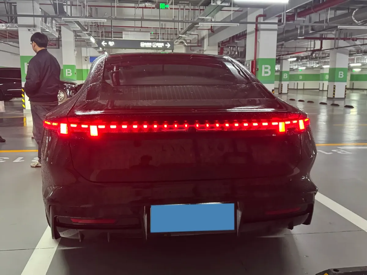 2025 LYNK&CO 10 EM-P 1.5T 163HP L4 3DHT PHEV,autocango,china used car exporter,china ev exporter,chinese used car exporter,chinese used ev exporter