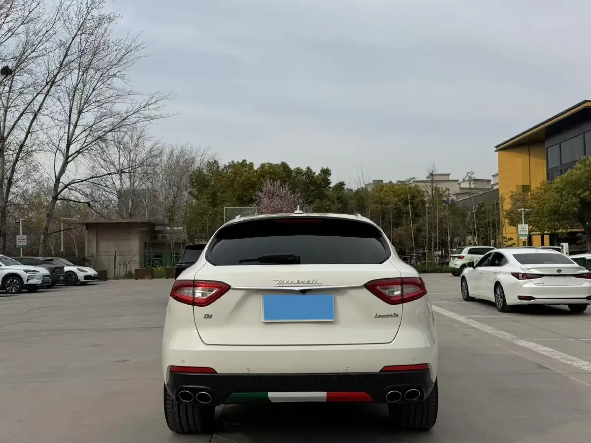2019 Maserati Levante 3.0T 350HP V6 8AT,autocango,china used car exporter,china ev exporter,chinese used car exporter,chinese used ev exporter