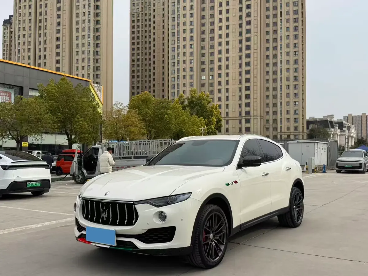 2019 Maserati Levante 3.0T 350HP V6 8AT,autocango,china used car exporter,china ev exporter,chinese used car exporter,chinese used ev exporter