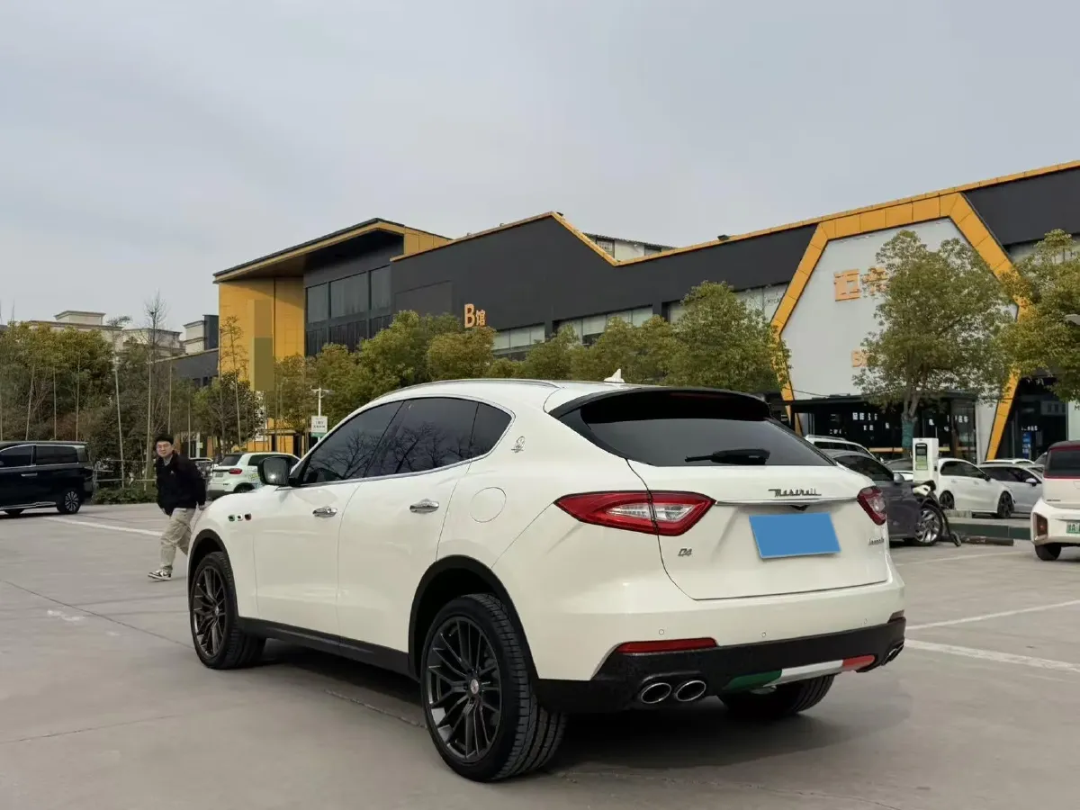 2019 Maserati Levante 3.0T 350HP V6 8AT,autocango,china used car exporter,china ev exporter,chinese used car exporter,chinese used ev exporter