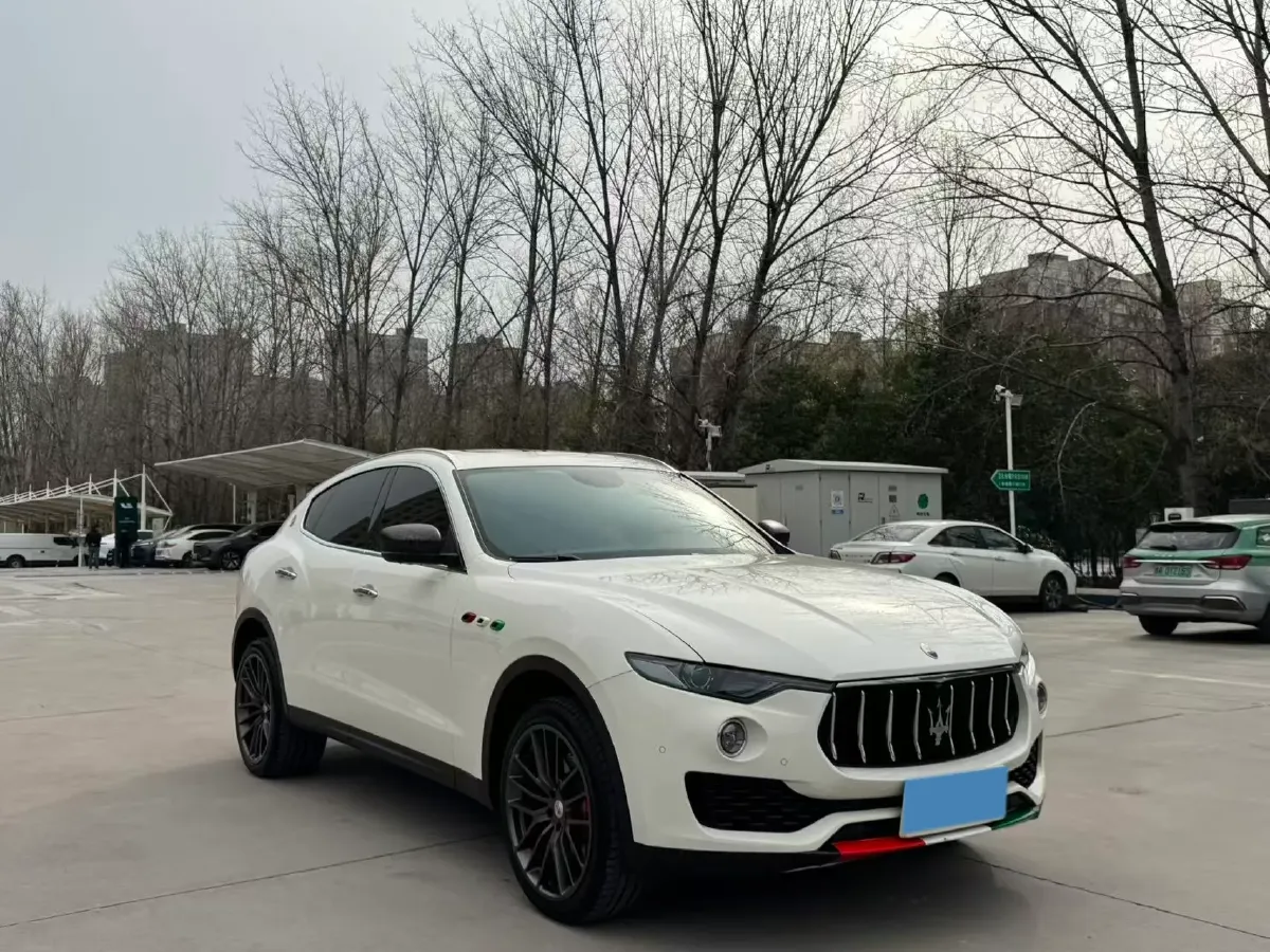 2019 Maserati Levante 3.0T 350HP V6 8AT,autocango,china used car exporter,china ev exporter,chinese used car exporter,chinese used ev exporter