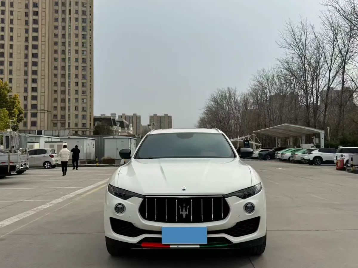 2019 Maserati Levante 3.0T 350HP V6 8AT,autocango,china used car exporter,china ev exporter,chinese used car exporter,chinese used ev exporter