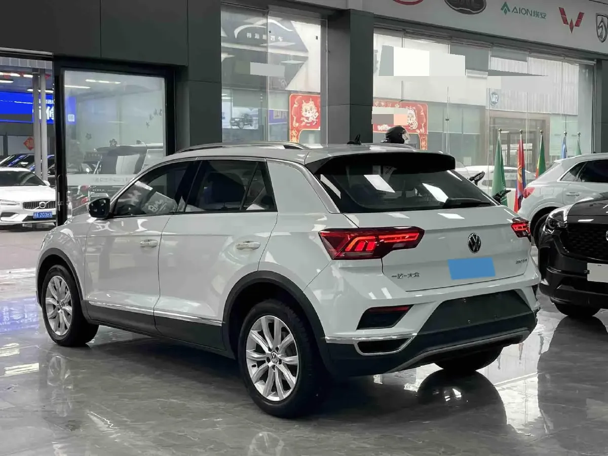 2021 Volkswagen T-Roc 1.4T 150HP L4 7DCT,autocango,china used car exporter,china ev exporter,chinese used car exporter,chinese used ev exporter
