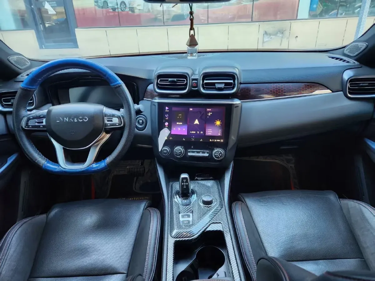 2019 LYNK&CO 01 2.0T 190HP L4 6AT,autocango,china used car exporter,china ev exporter,chinese used car exporter,chinese used ev exporter