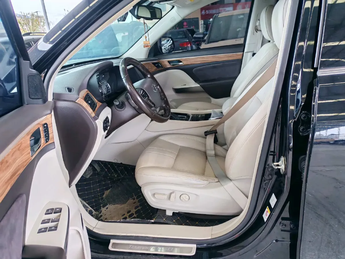 2017 GAC Trumpchi GS8 2.0T 201HP L4 6AT,autocango,china used car exporter,china ev exporter,chinese used car exporter,chinese used ev exporter