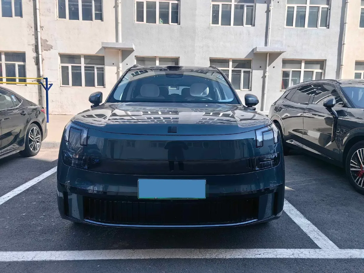 2025 LYNK&CO 900 2.0T 254HP L4 3DHT PHEV,autocango,china used car exporter,china ev exporter,chinese used car exporter,chinese used ev exporter