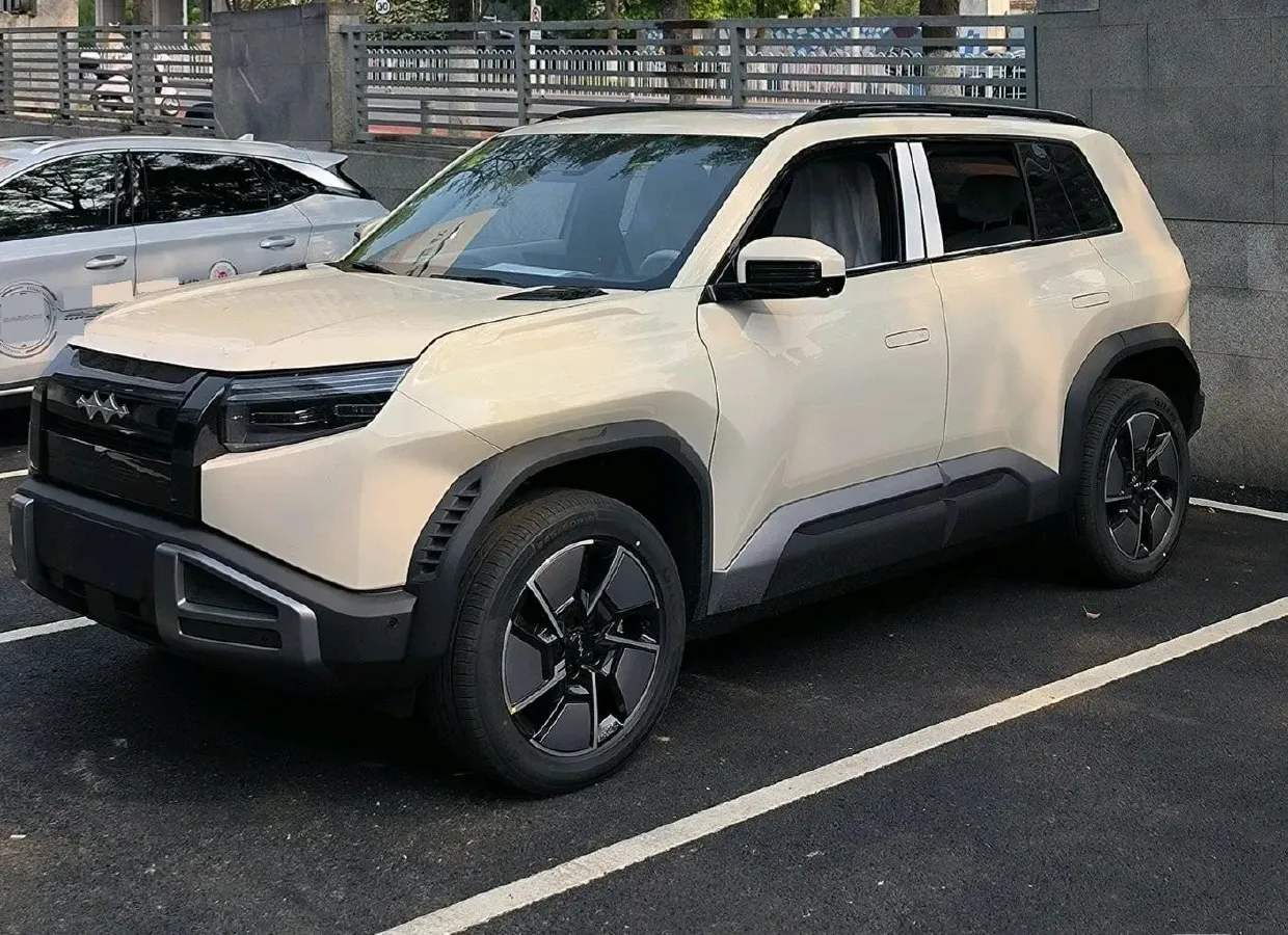 2025 FangChengBao Tai 3 BEV,autocango,china used car exporter,china ev exporter,chinese used car exporter,chinese used ev exporter