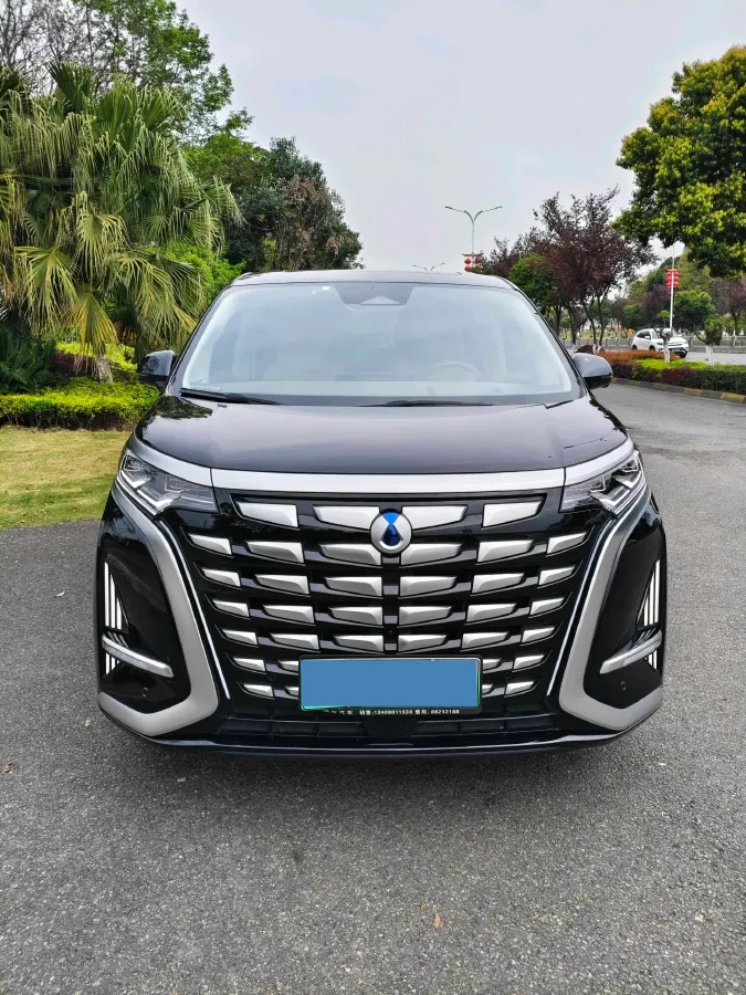 2022 Mercedes-Benz GLC Class 2.0T 197HP L4 9AT,autocango,china used car exporter,china ev exporter,chinese used car exporter,chinese used ev exporter