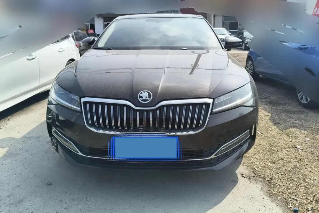 2019 Skoda Superb 2.0T 186HP L4 7DCT,autocango,china used car exporter,china ev exporter,chinese used car exporter,chinese used ev exporter