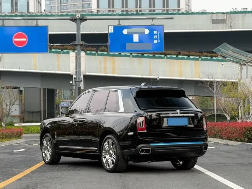 2024 Rolls-Royce Cullinan 6.7T 571HP V12 8AT,autocango,china used car exporter,china ev exporter,chinese used car exporter,chinese used ev exporter