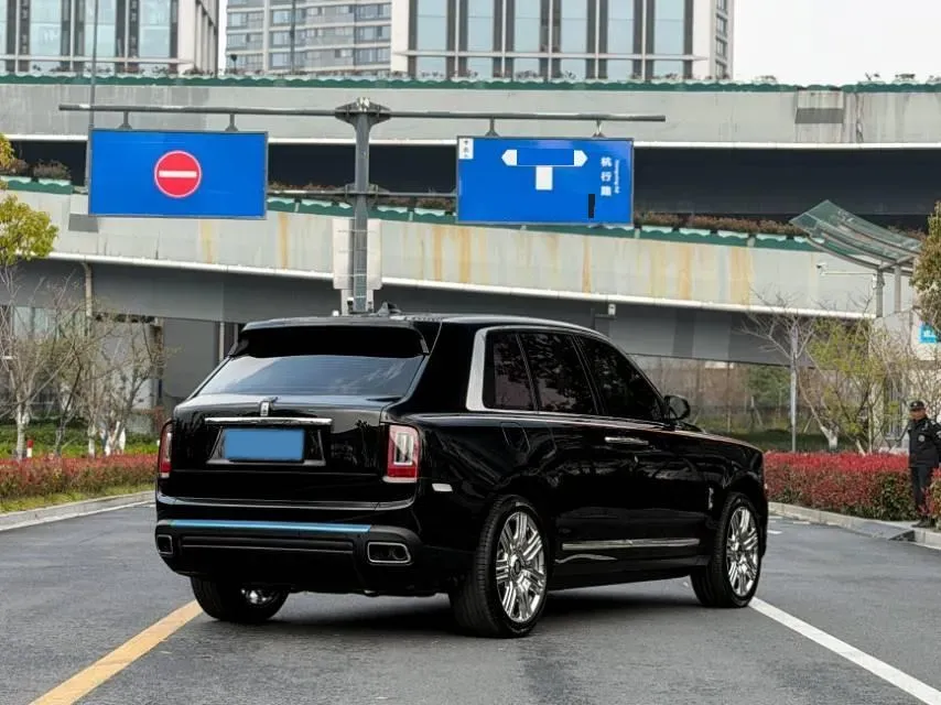 2024 Rolls-Royce Cullinan 6.7T 571HP V12 8AT,autocango,china used car exporter,china ev exporter,chinese used car exporter,chinese used ev exporter