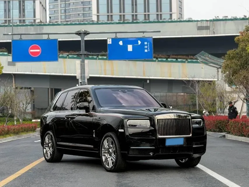 2024 Rolls-Royce Cullinan 6.7T 571HP V12 8AT,autocango,china used car exporter,china ev exporter,chinese used car exporter,chinese used ev exporter