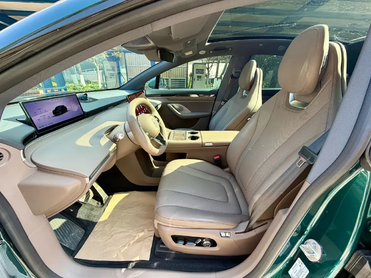 2026 Luxeed R7 REEV 156HP REEV,autocango,china used car exporter,china ev exporter,chinese used car exporter,chinese used ev exporter