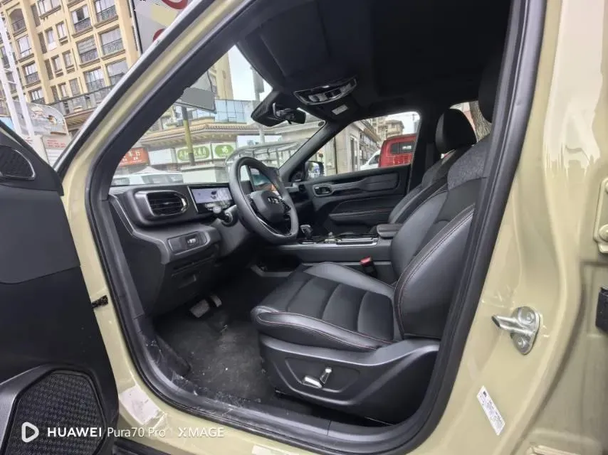 2025 Geely Cowboy 1.5T 181HP L4 7DCT,autocango,china used car exporter,china ev exporter,chinese used car exporter,chinese used ev exporter