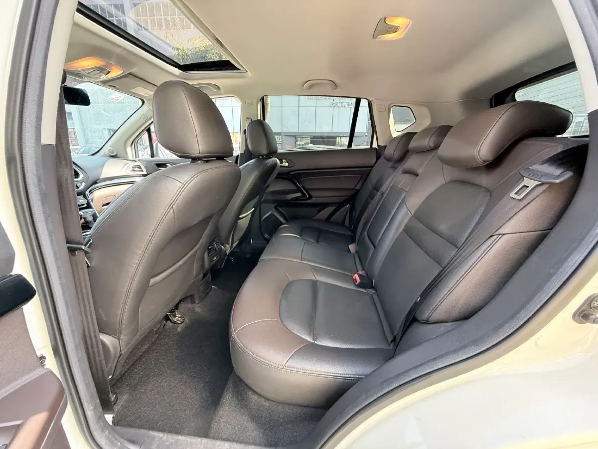 2017 GAC Trumpchi GS4 1.5T 152HP L4 6AT,autocango,china used car exporter,china ev exporter,chinese used car exporter,chinese used ev exporter