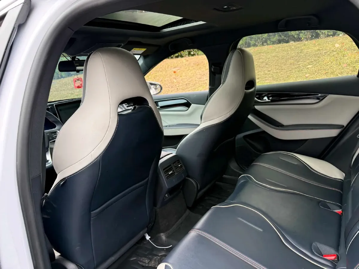 2021 Haval F7 1.5T 169HP L4 7DCT,autocango,china used car exporter,china ev exporter,chinese used car exporter,chinese used ev exporter