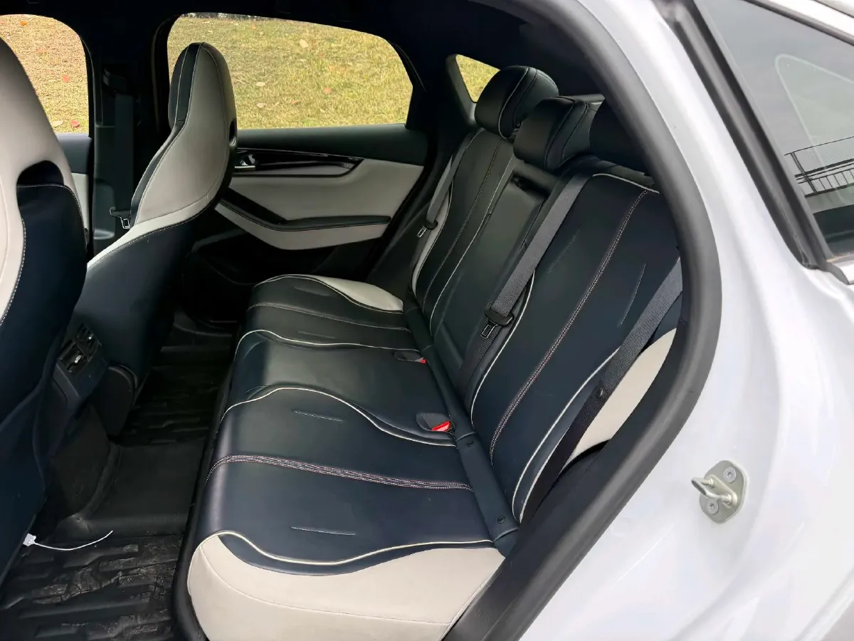 2021 Haval F7 1.5T 169HP L4 7DCT,autocango,china used car exporter,china ev exporter,chinese used car exporter,chinese used ev exporter