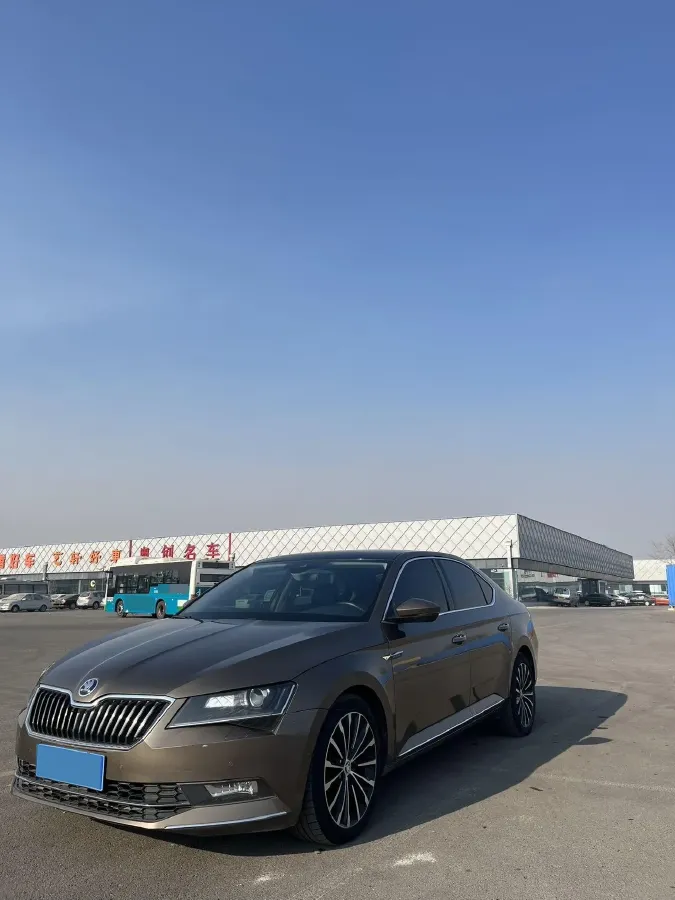 2018 Skoda Kodiak 1.8T 180HP L4 7DCT,autocango,china used car exporter,china ev exporter,chinese used car exporter,chinese used ev exporter