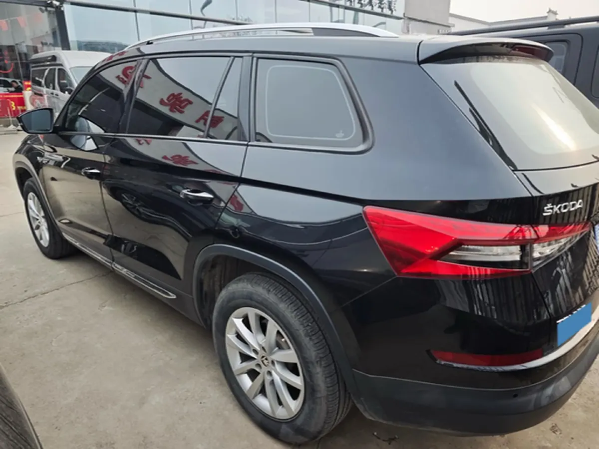 2018 Skoda Kodiak 2.0T 186HP L4 7DCT,autocango,china used car exporter,china ev exporter,chinese used car exporter,chinese used ev exporter