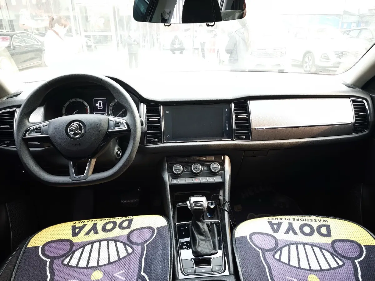 2018 Skoda Kodiak 2.0T 186HP L4 7DCT,autocango,china used car exporter,china ev exporter,chinese used car exporter,chinese used ev exporter