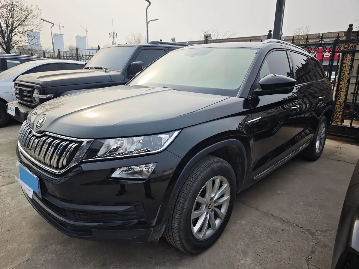 2018 Skoda Kodiak 2.0T 186HP L4 7DCT,autocango,china used car exporter,china ev exporter,chinese used car exporter,chinese used ev exporter