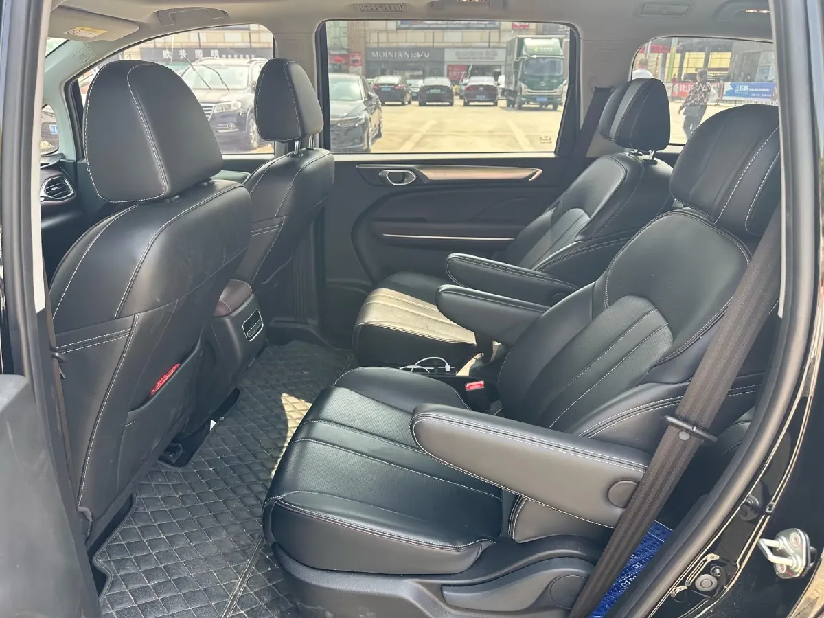 2023 GAC Trumpchi M6 1.5T 177HP L4 7DCT,autocango,china used car exporter,china ev exporter,chinese used car exporter,chinese used ev exporter