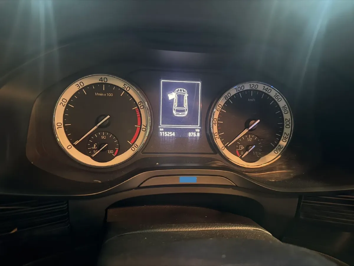 2018 Skoda Kodiak 1.8T 180HP L4 7DCT,autocango,china used car exporter,china ev exporter,chinese used car exporter,chinese used ev exporter