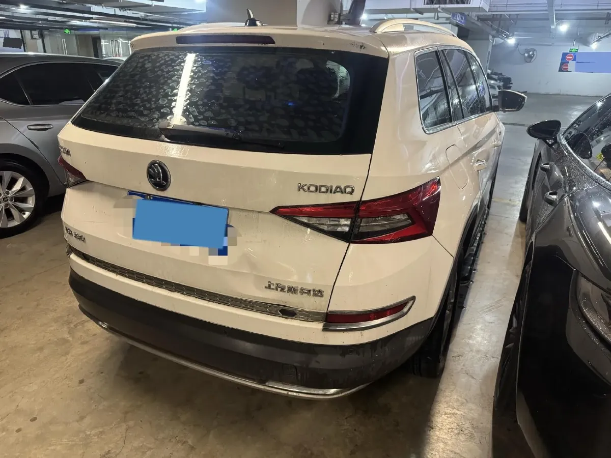 2018 Skoda Kodiak 1.8T 180HP L4 7DCT,autocango,china used car exporter,china ev exporter,chinese used car exporter,chinese used ev exporter