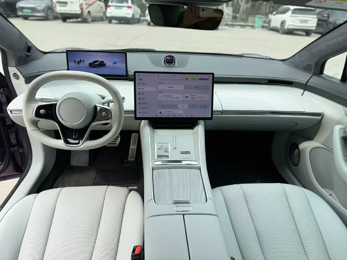 2025 Luxeed S7 BEV 100KWH,autocango,china used car exporter,china ev exporter,chinese used car exporter,chinese used ev exporter