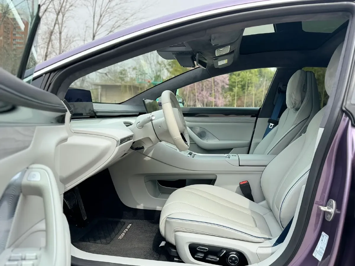 2025 Luxeed S7 BEV 100KWH,autocango,china used car exporter,china ev exporter,chinese used car exporter,chinese used ev exporter