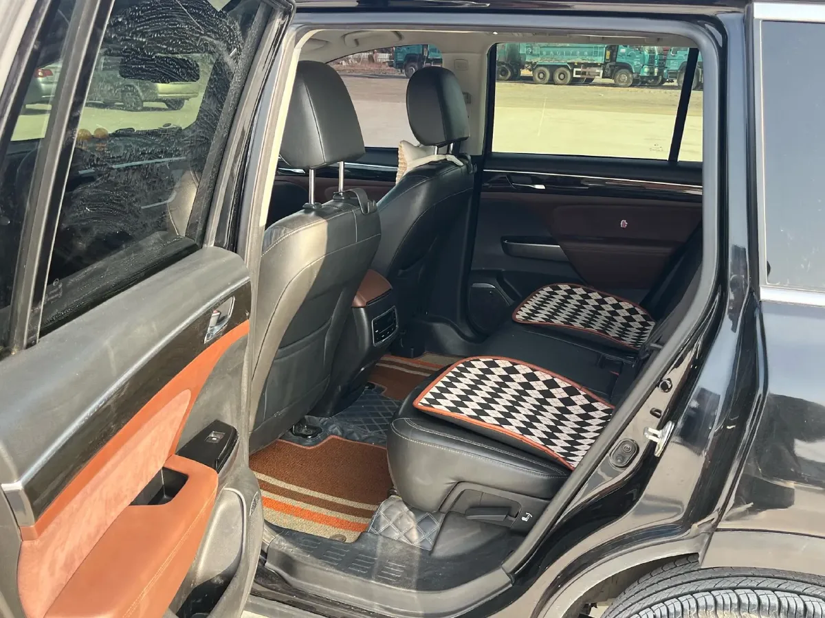 2017 GAC Trumpchi GS8 2.0T 201HP L4 6AT,autocango,china used car exporter,china ev exporter,chinese used car exporter,chinese used ev exporter