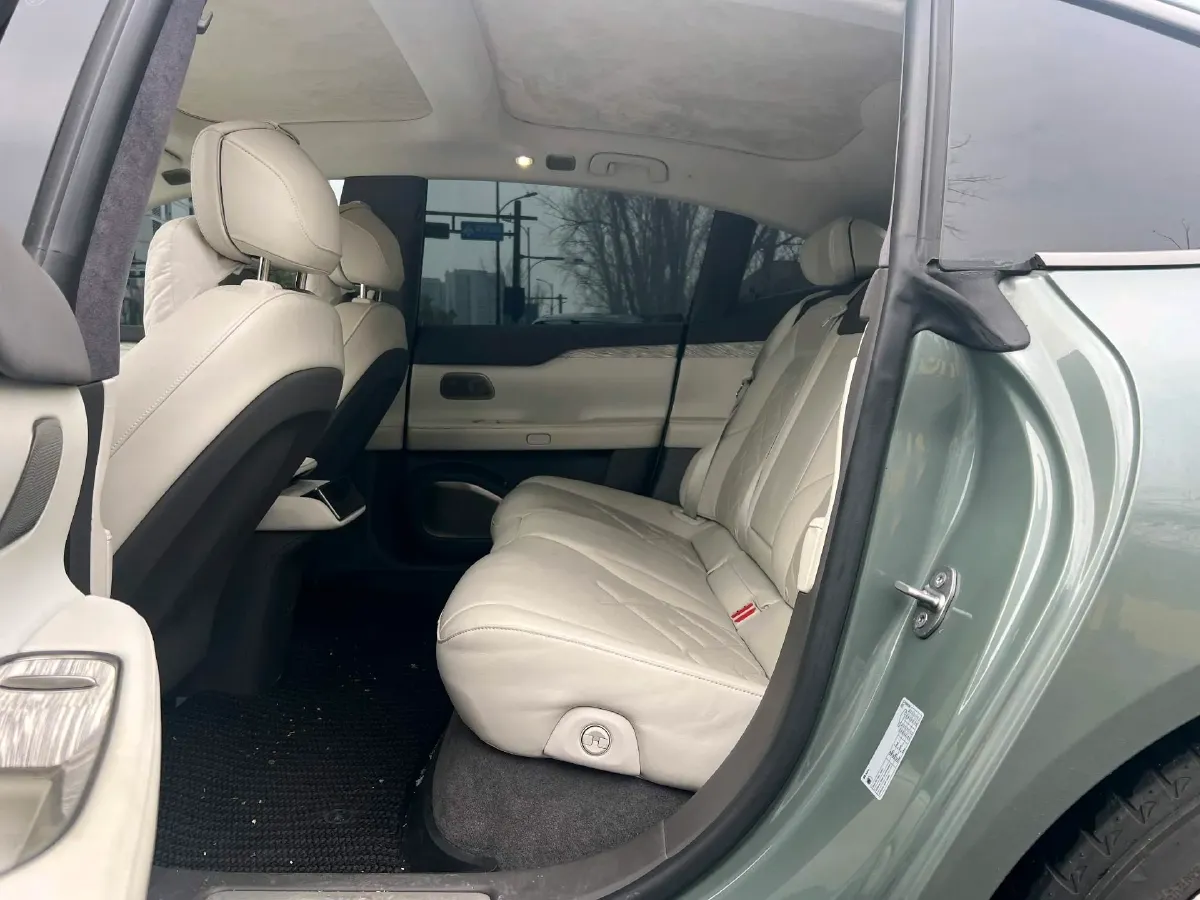 2021 Volkswagen ID.6 Crozz BEV 84.8KWH,autocango,china used car exporter,china ev exporter,chinese used car exporter,chinese used ev exporter