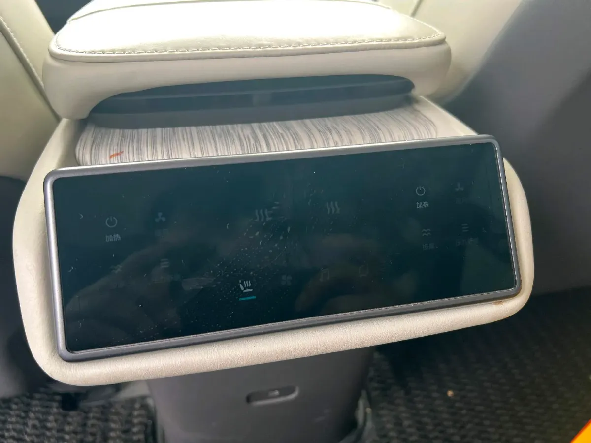 2021 Volkswagen ID.6 Crozz BEV 84.8KWH,autocango,china used car exporter,china ev exporter,chinese used car exporter,chinese used ev exporter