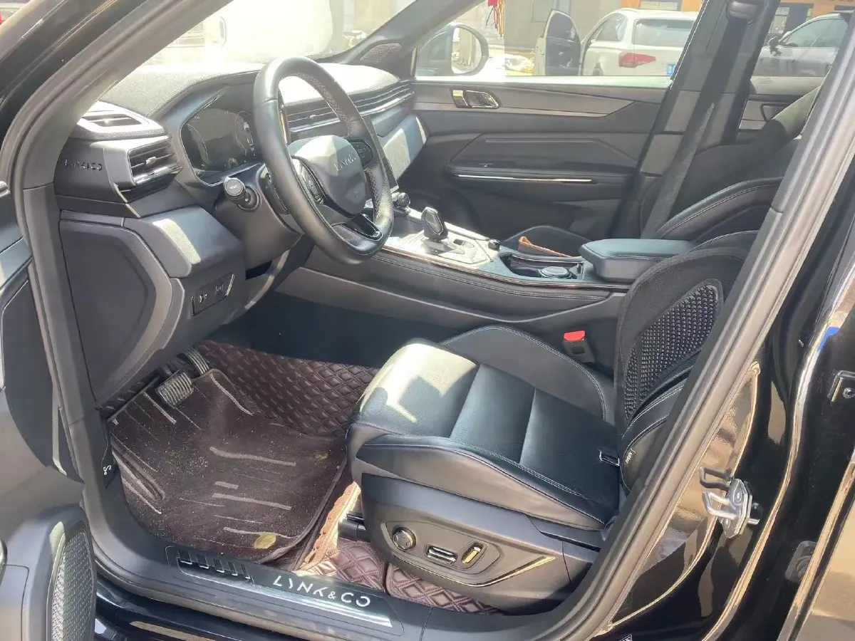 2021 LYNK&CO 01 2.0T 254HP L4 8AT,autocango,china used car exporter,china ev exporter,chinese used car exporter,chinese used ev exporter